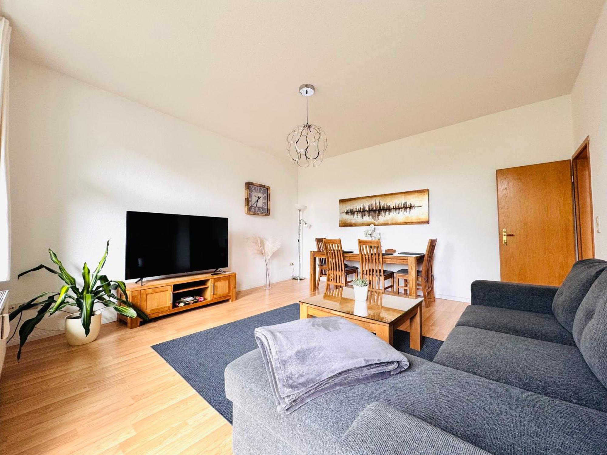 Attraktive Wohnung Im Schoenen Hinterhof Schwerin  Exterior foto